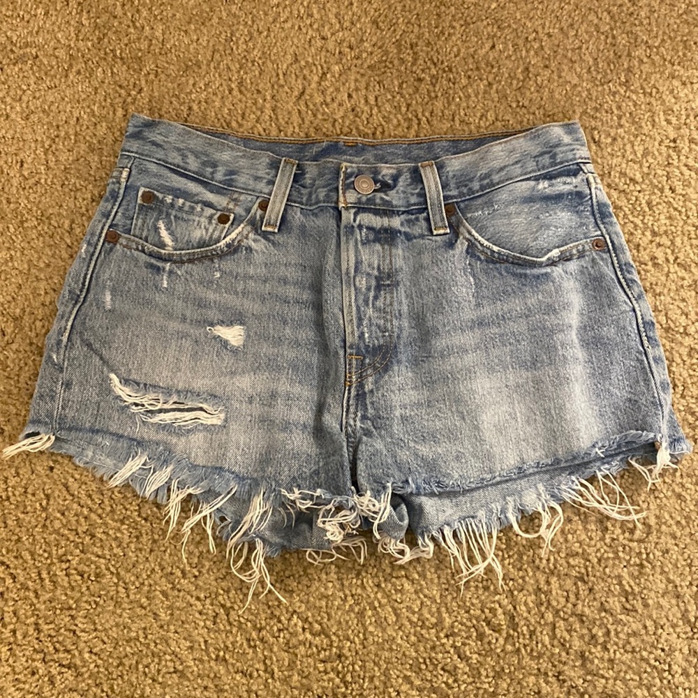 Levi’s 501 Shorts Size 28